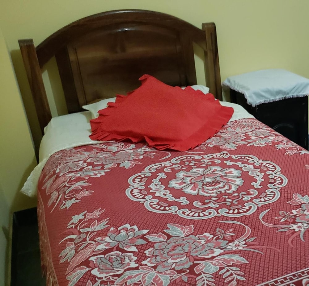 Single Room, Ensuite photo 2
