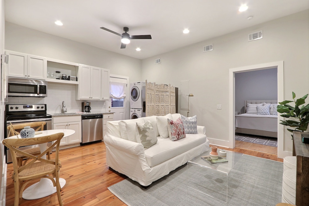 Apartment, Multiple Beds
