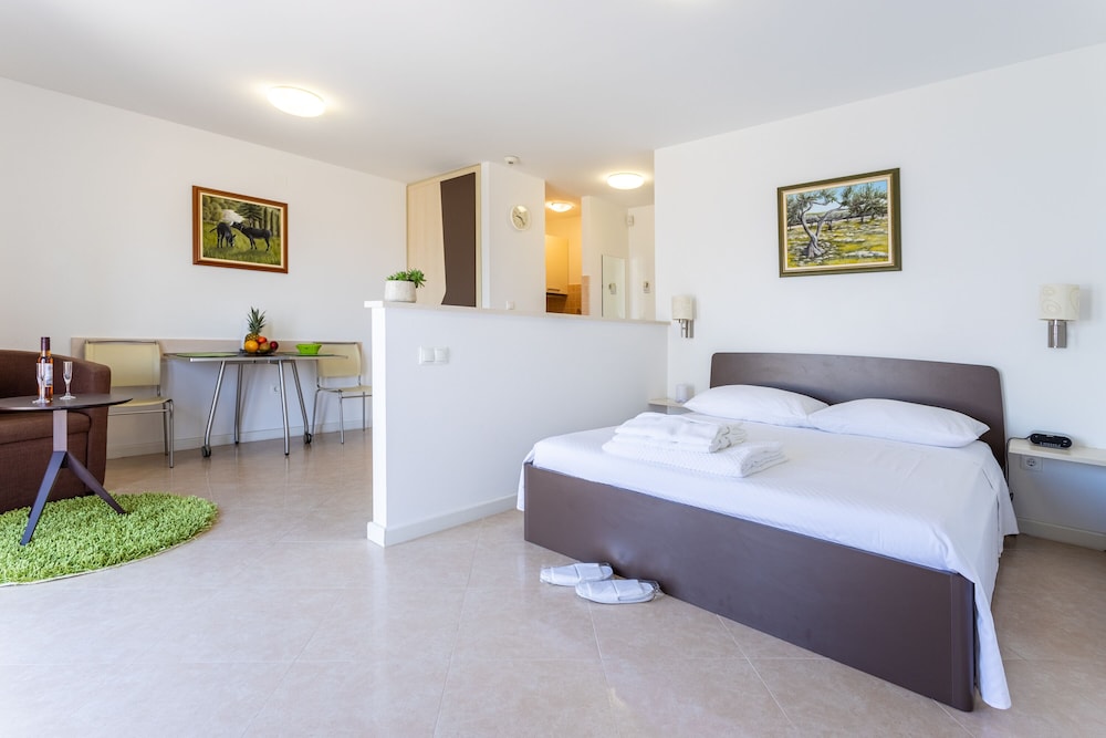 Studio Suite, Sea View photo 1