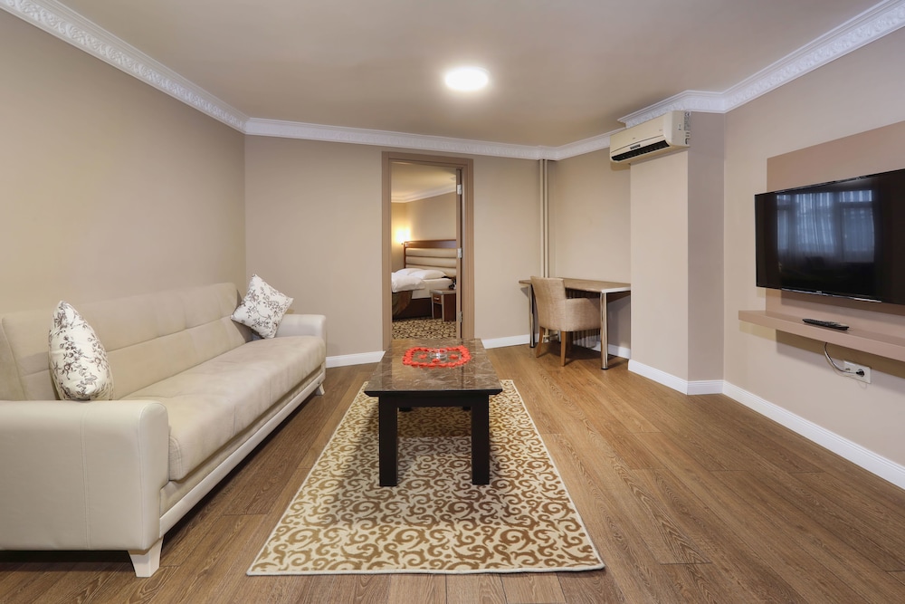 Basic Suite photo 1