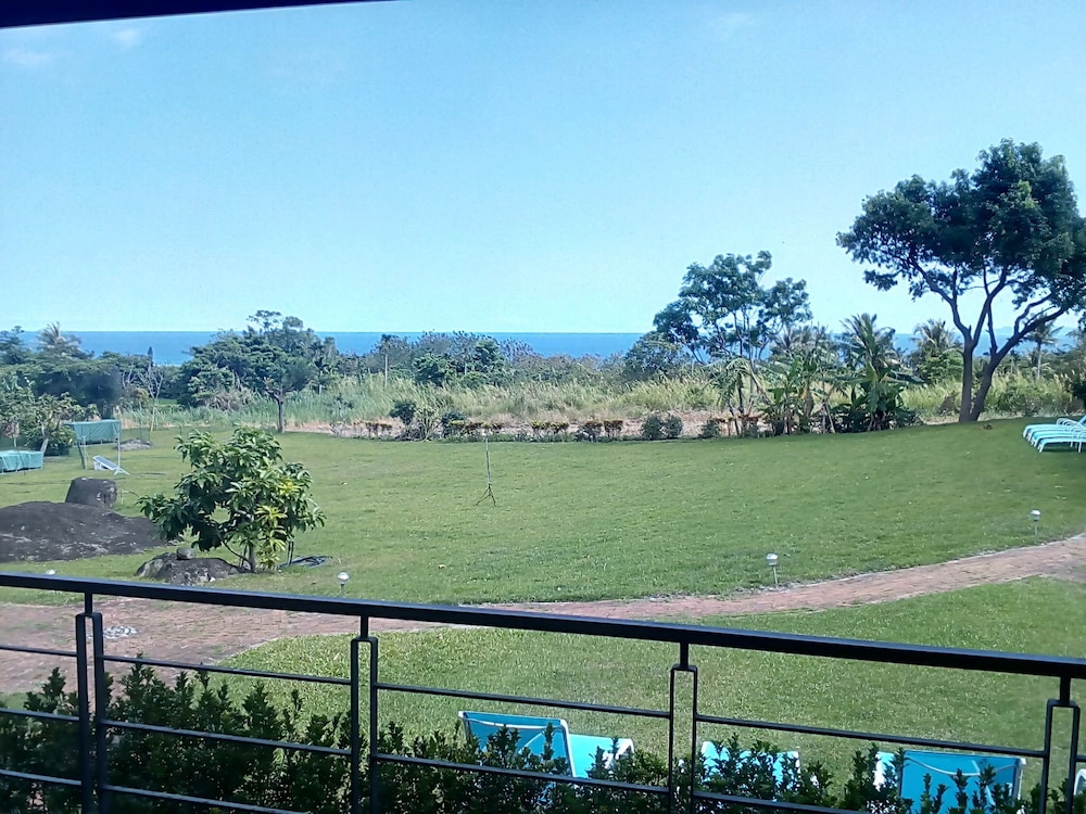 Comfort Quadruple Room, 2 Queen Beds, Non Smoking(Can accommodate 6 people with sea view) photo 3