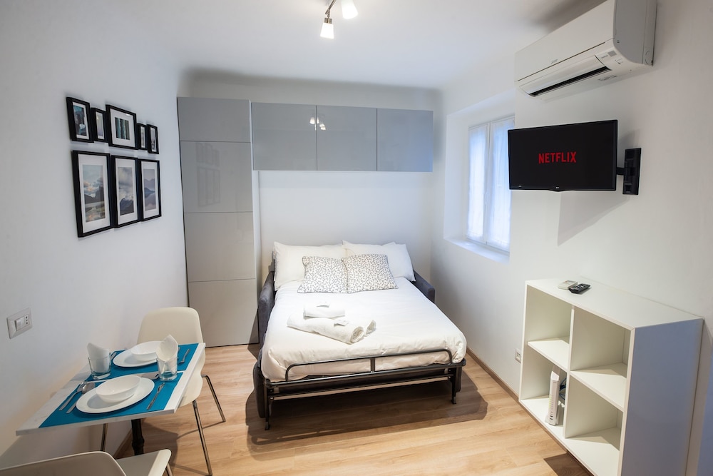 Studio, 1 Bedroom
