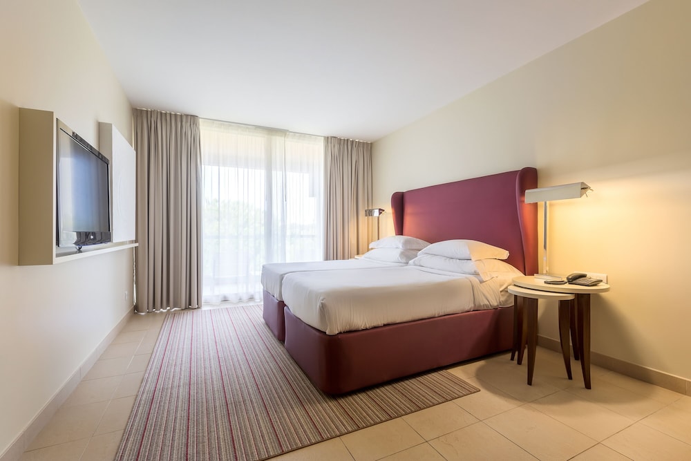 Suite, 1 Bedroom, Sea View - Photo 1