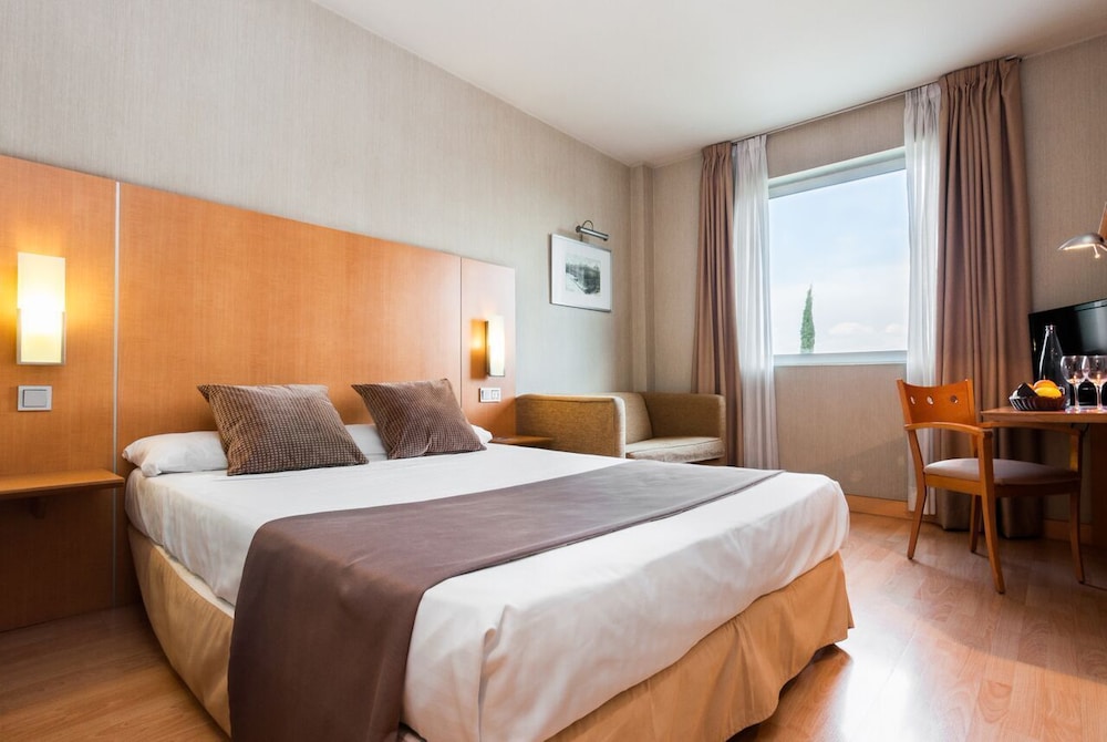 Double Room, 1 Double or 2 Twin Beds - Photo 2