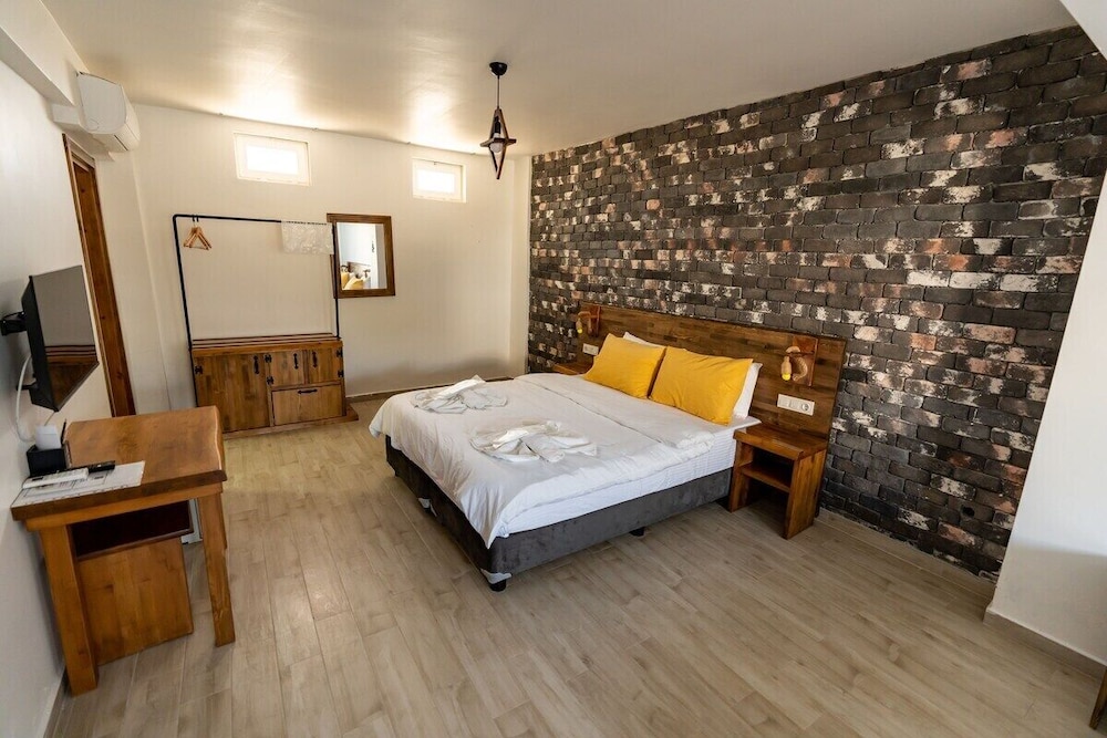 Family Quadruple Room photo 2