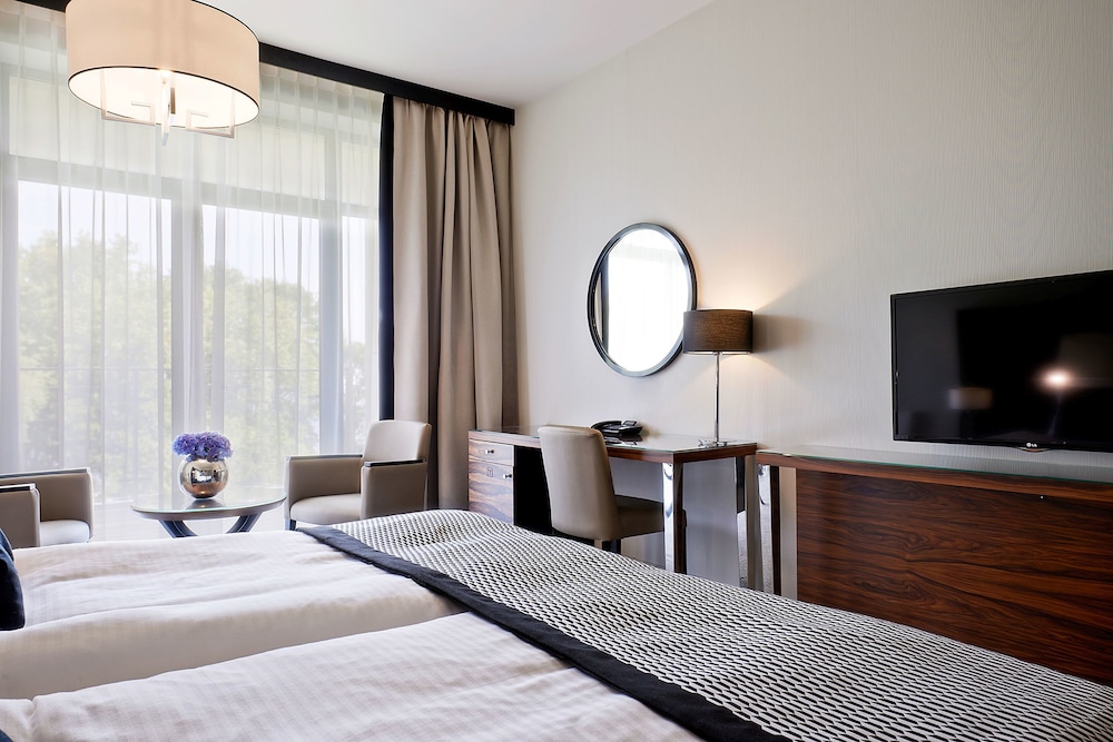 Double Room, Partial Sea View (Partial Sea View)