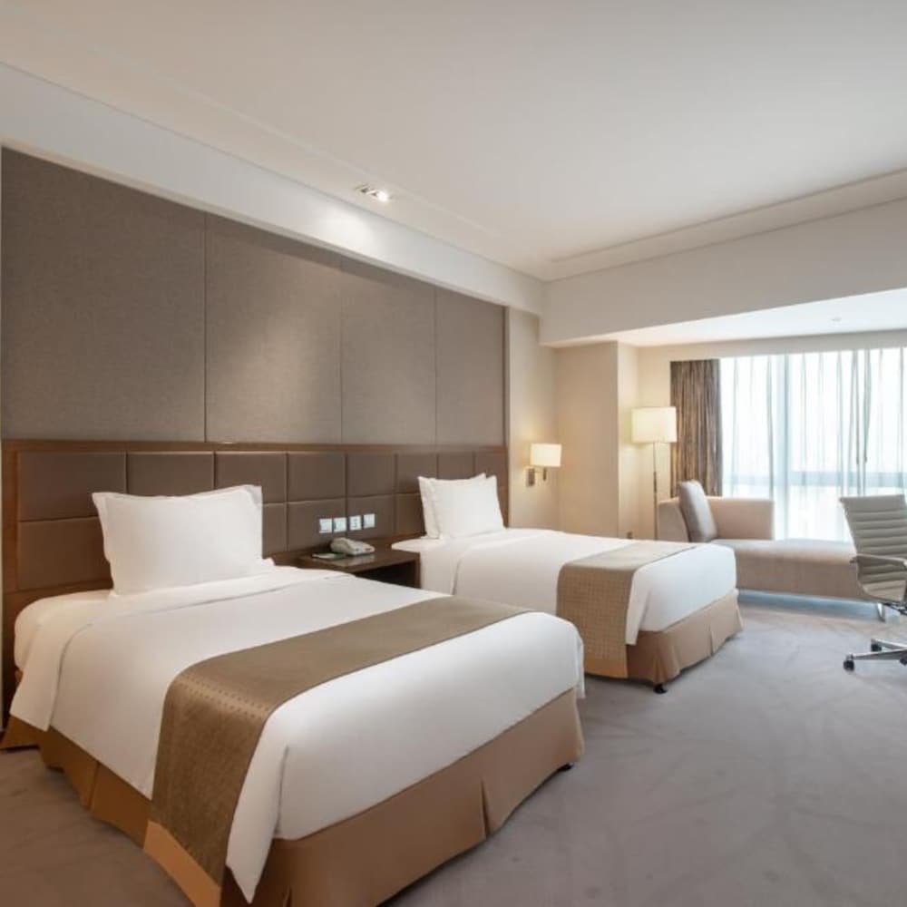 Premium Room, 2 Twin Beds (High Floor) - Photo 2