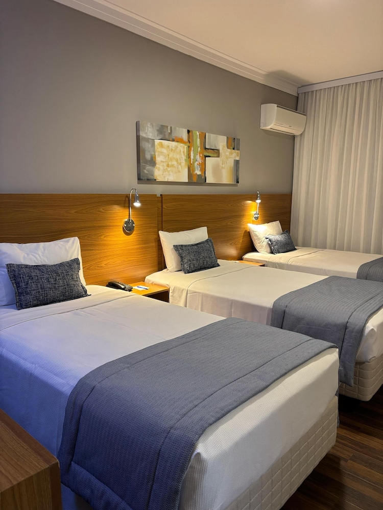 Deluxe Triple Room photo 1