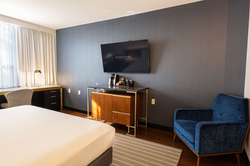 Suite, 1 Bedroom (King | 4 Pax) - Photo 3
