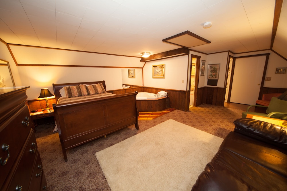 Eagle’s Nest Suite photo 1