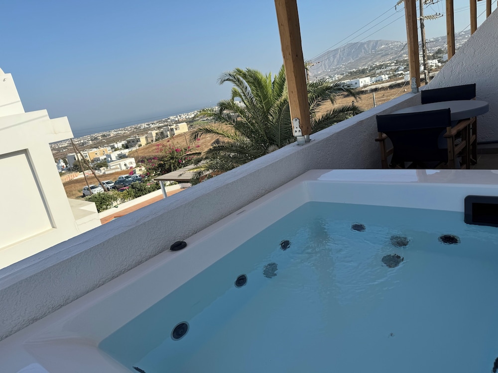 Premium Room, Outdoor Jacuzzi, Sea View - Photo 14