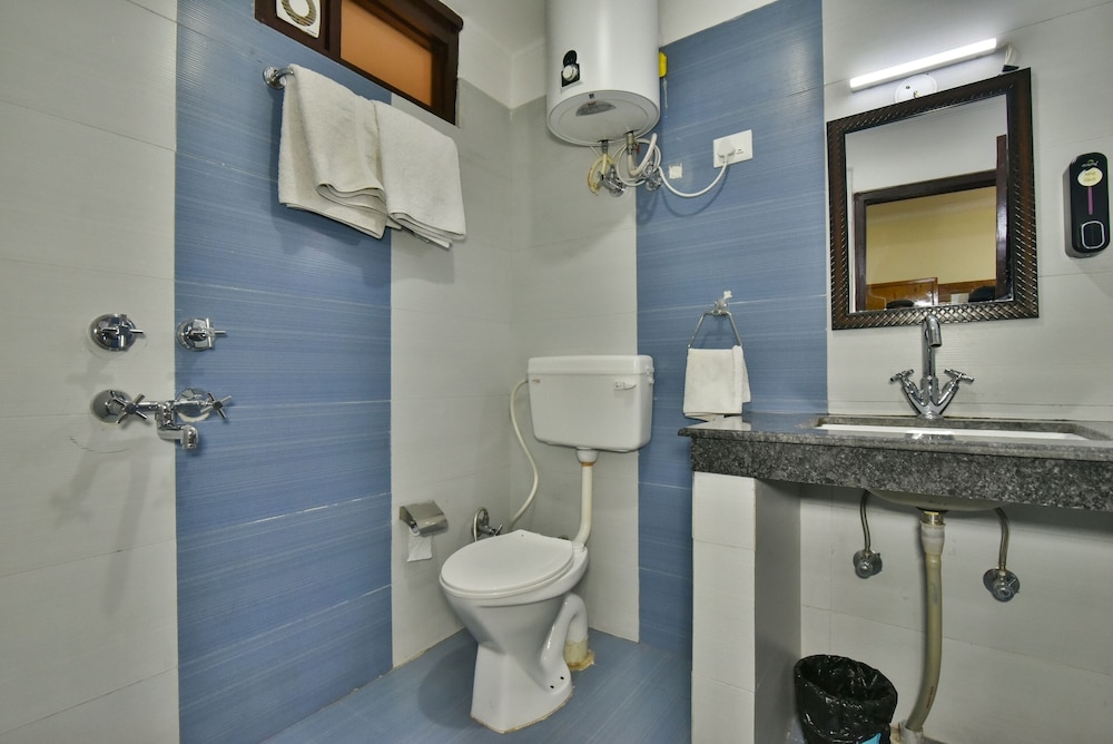 Deluxe Room - Photo 4