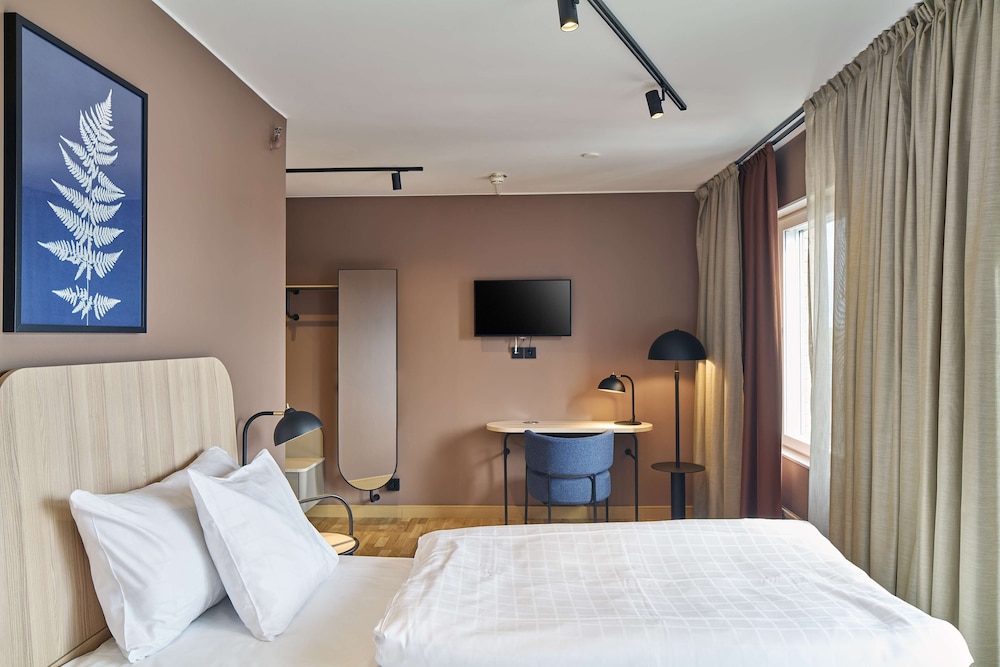 Suite (Master) - Photo 2