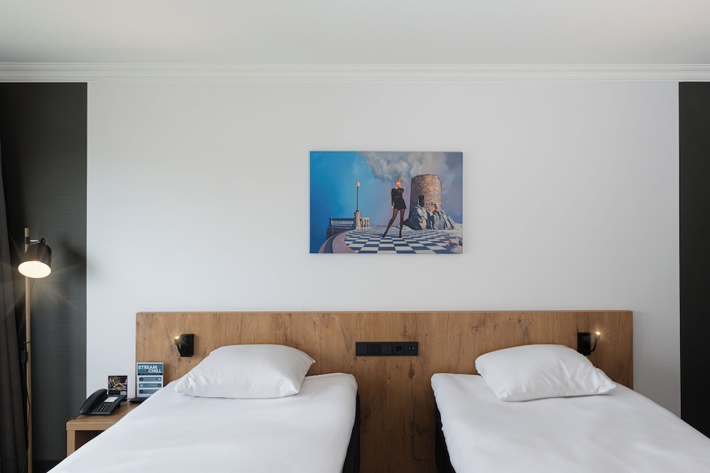 Comfort Twin Room, 2 Twin Beds, City View - Photo 12