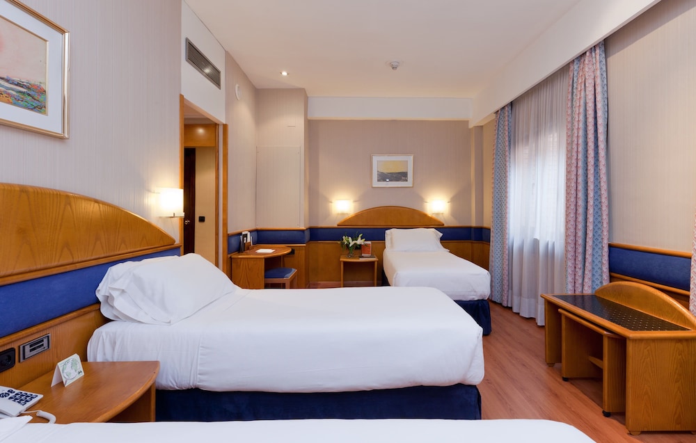 Standard Triple Room (child extra bed) photo 2