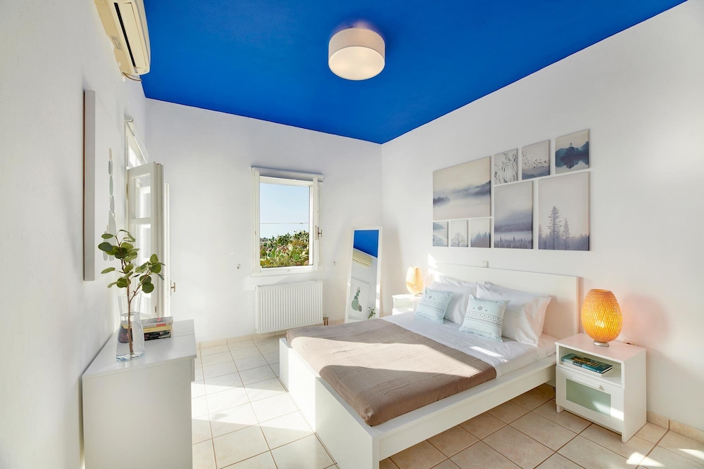 House, 2 Bedrooms