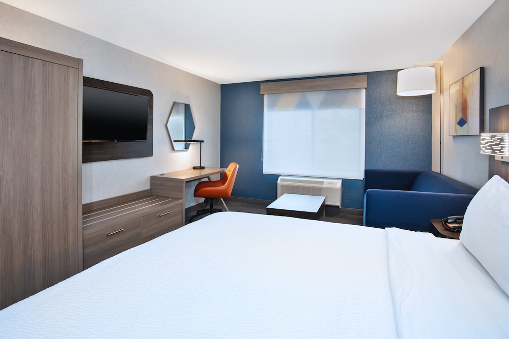 Standard Room, 1 King Bed with Sofa bed - Photo 3