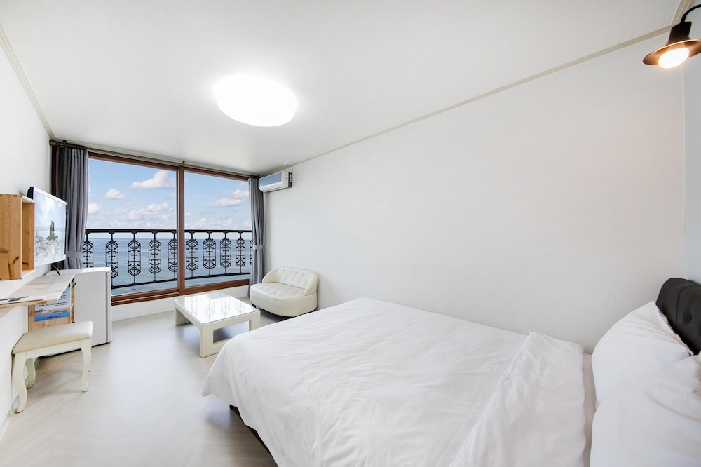 Basic Room, 1 Bedroom (Hyasins) photo 1