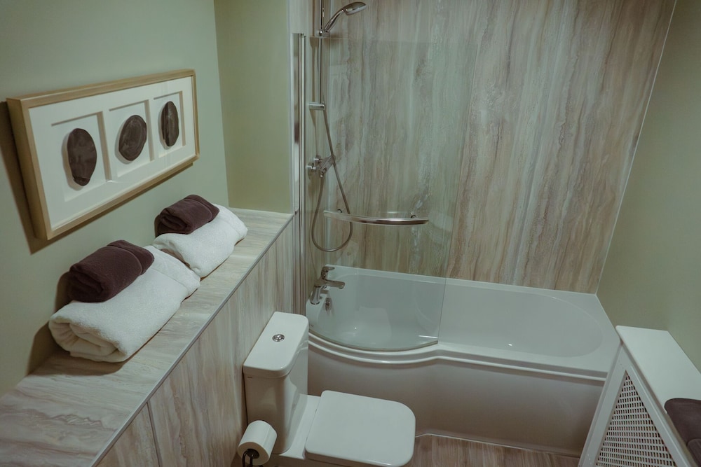 Double Room, Ensuite (8) photo 2
