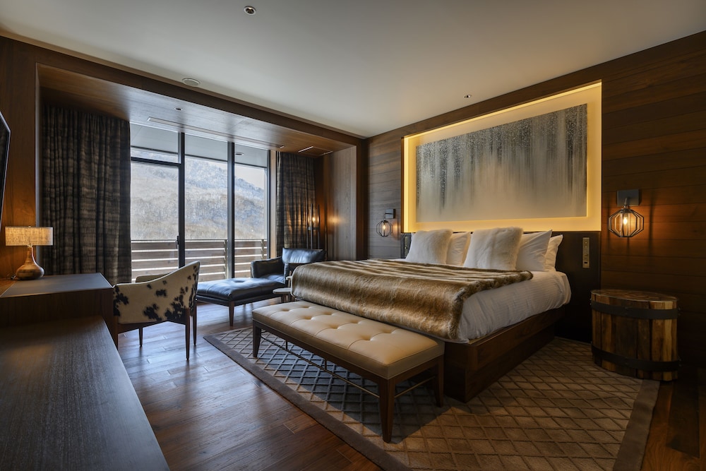 Signature Penthouse, 4 Bedrooms, Terrace, Mountain View