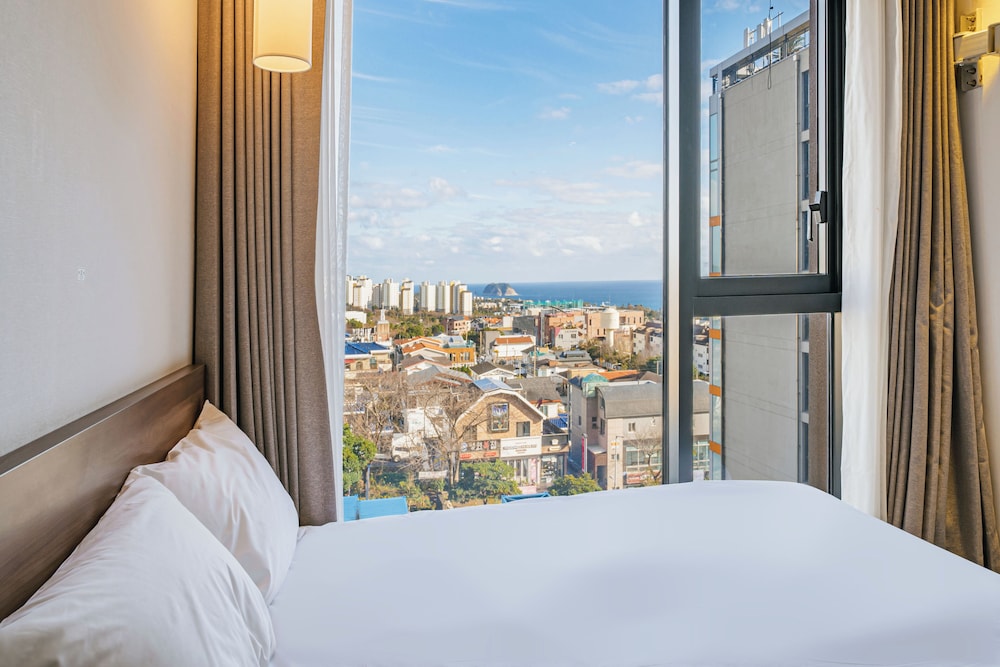 Premium Ocean Double, Ocean View, Non Smoking - Photo 3
