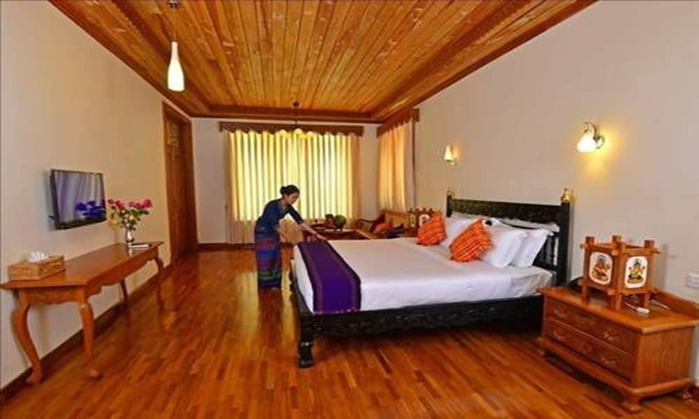 Villa photo 1