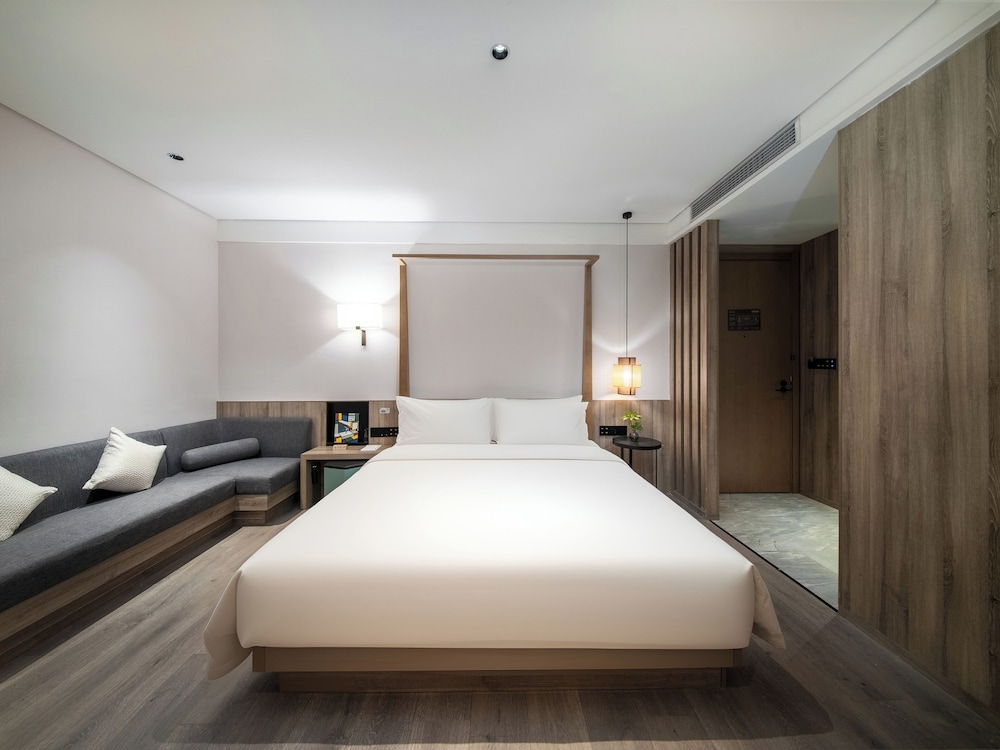 Superior Single Room