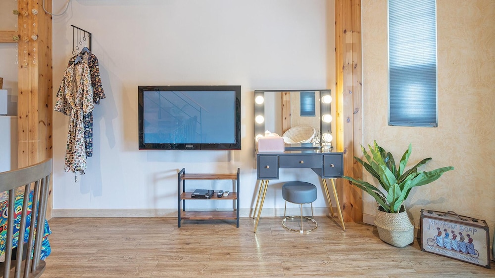 Basic Room, 1 Bedroom (108(with Pet,2nd floor)) - Photo 17