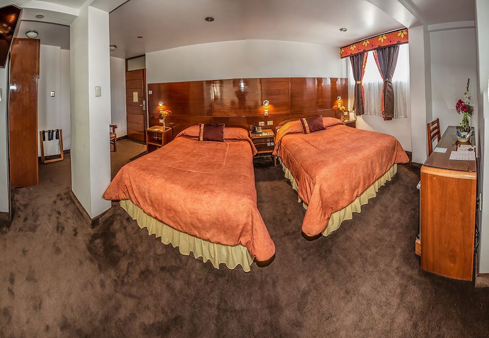 Twin Room, 2 Double Beds photo 3