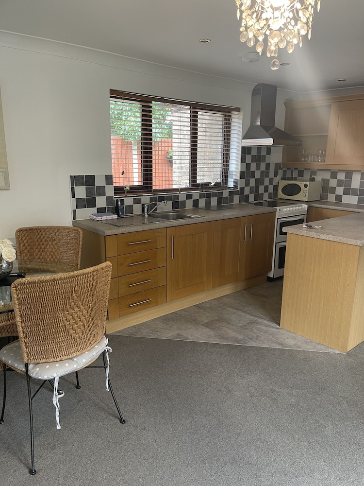 Comfort Bungalow, 1 Double Bed, Ensuite (Superior Bungalow (No 2)) photo 3