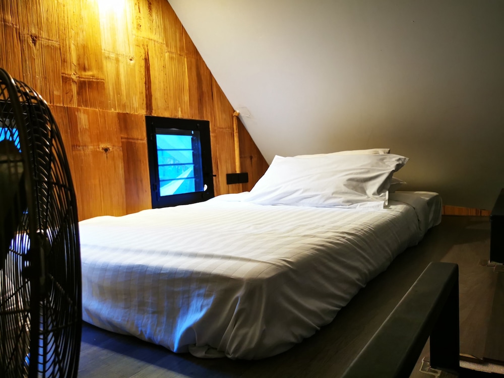 Family Double Room, Non Smoking, River View photo 3