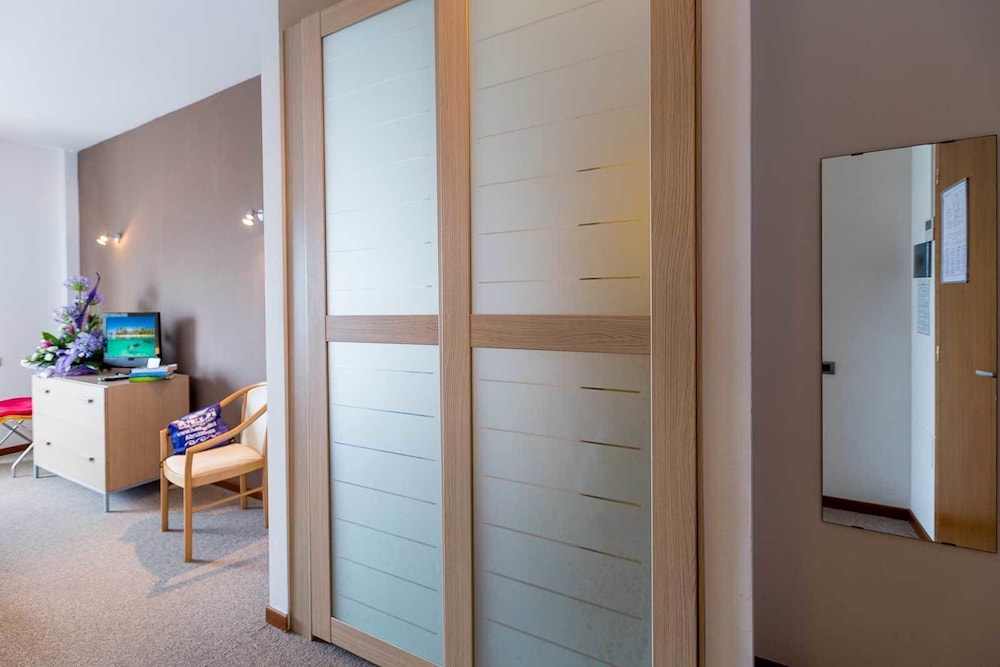 Quadruple Room - Photo 3