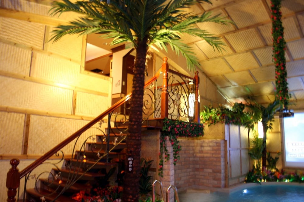 Premier Double or Twin Room, 1 King Bed, Private Pool photo 3
