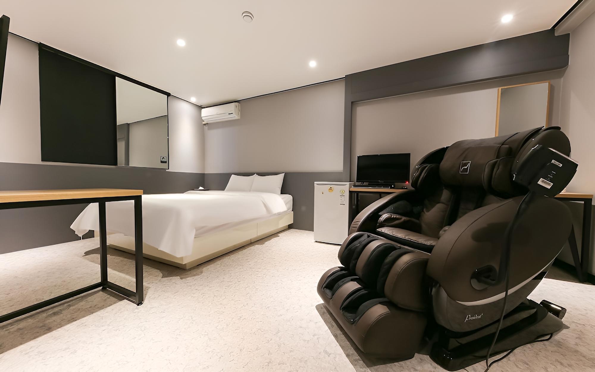 Room (Vip Karaoke Room-Massage Chair (Netfl) photo 1