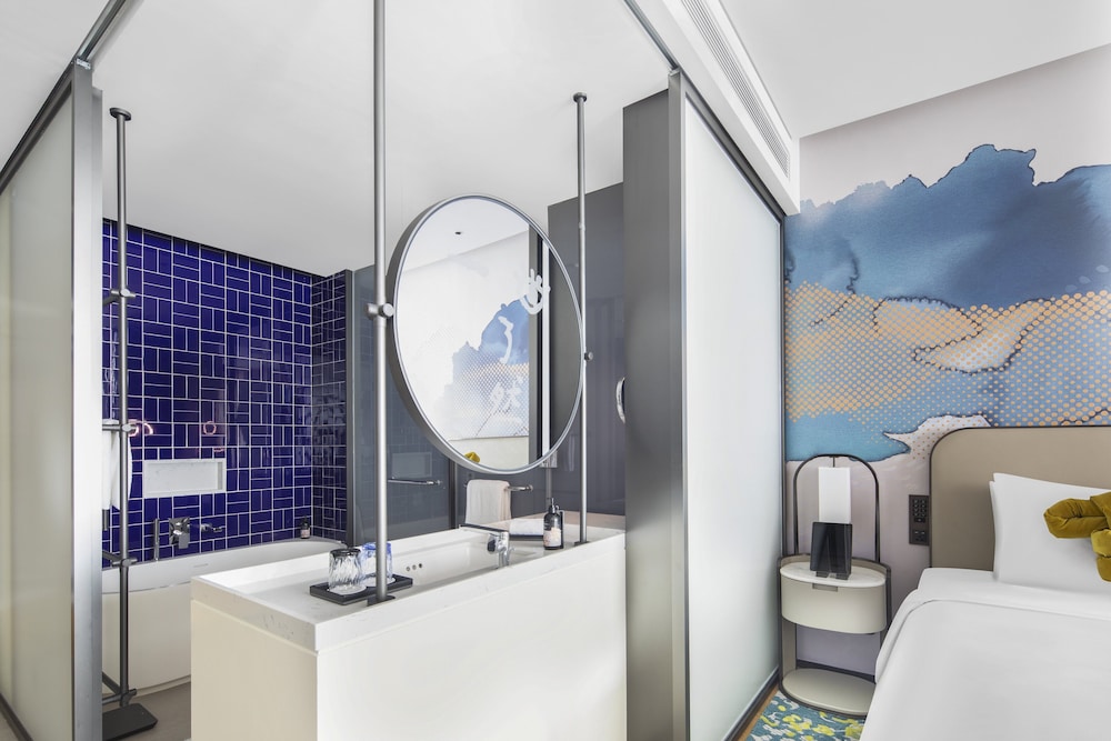 Social Lake Twin Room thumbnail 5