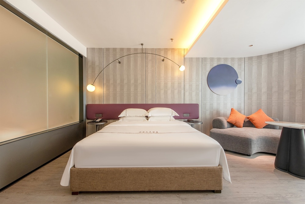 Luxury Double Room, City View