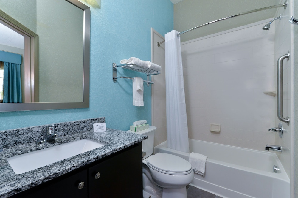 Room, 1 Queen Bed, Kitchenette photo 3
