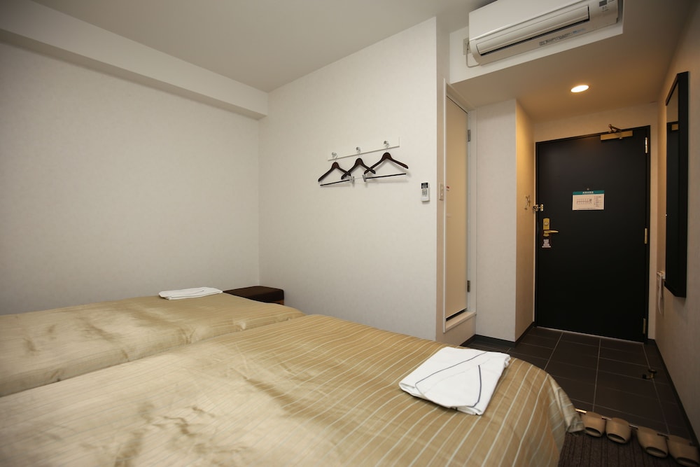 Twin Room, Non Smoking photo 2