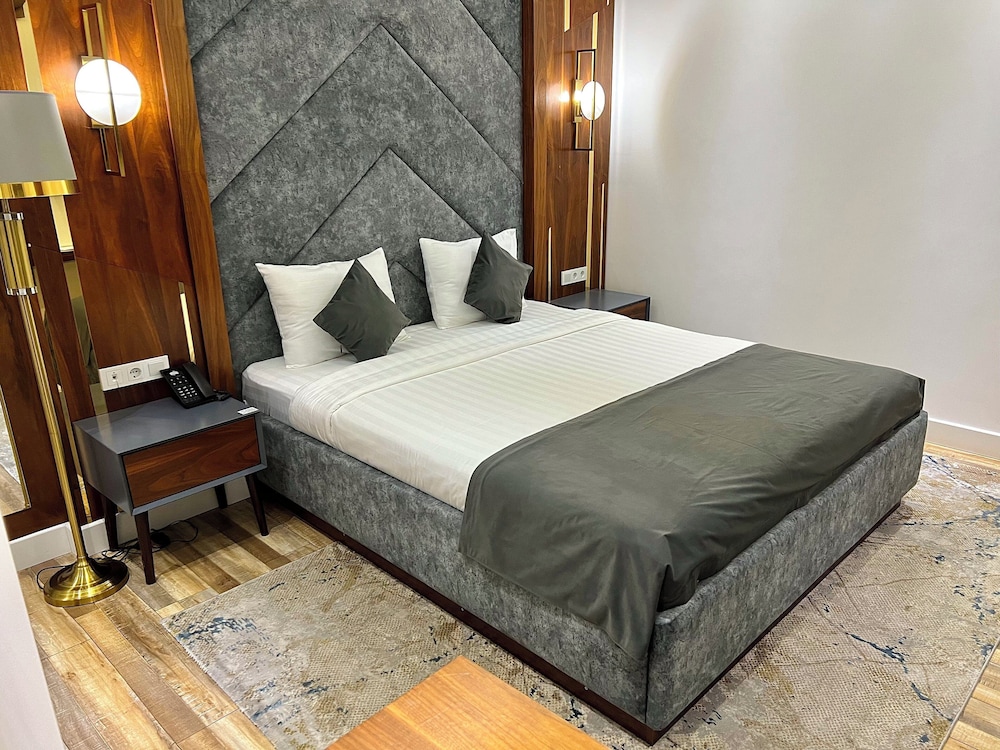 Standard Double Room - Photo 3