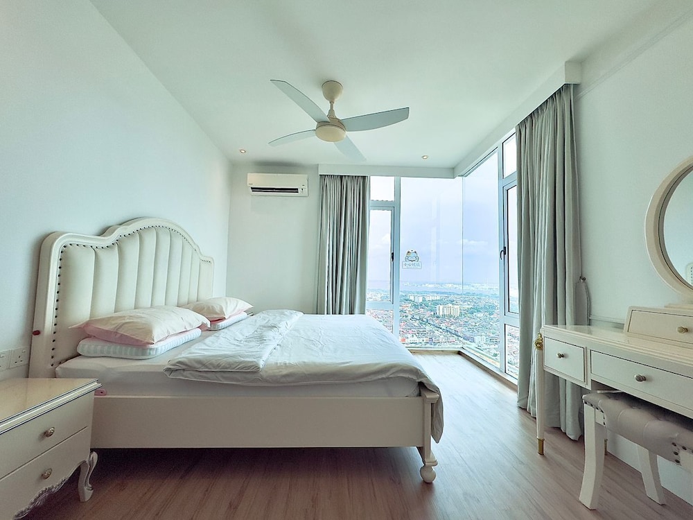Luxury Suite, 2 Bedrooms, Balcony, Sea View