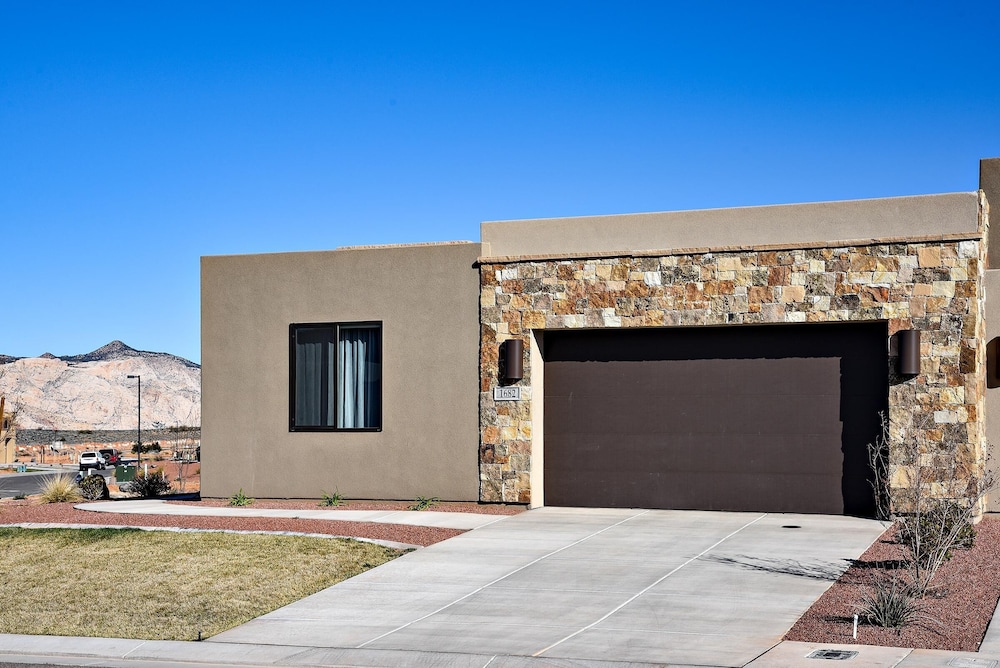 Townhome, Multiple Beds, Mountain View (Red Rock Retreat) photo 2
