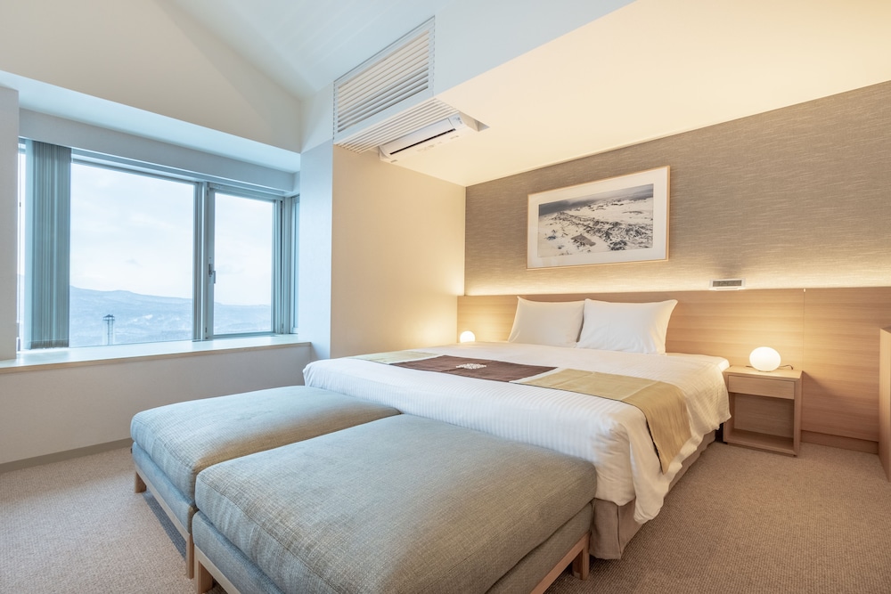 3 Bedroom Yotei Penthouse Residence photo 2