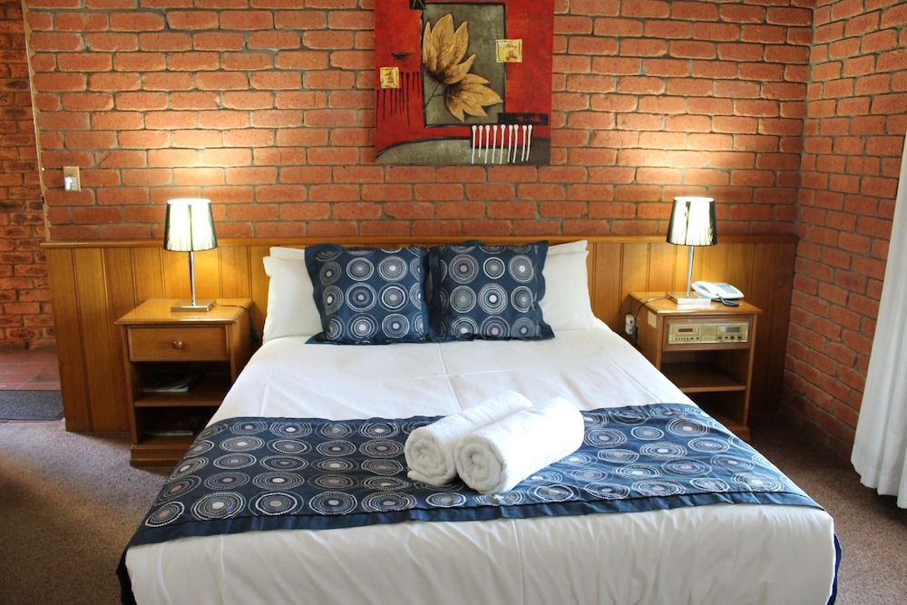 Standard King Room photo 1