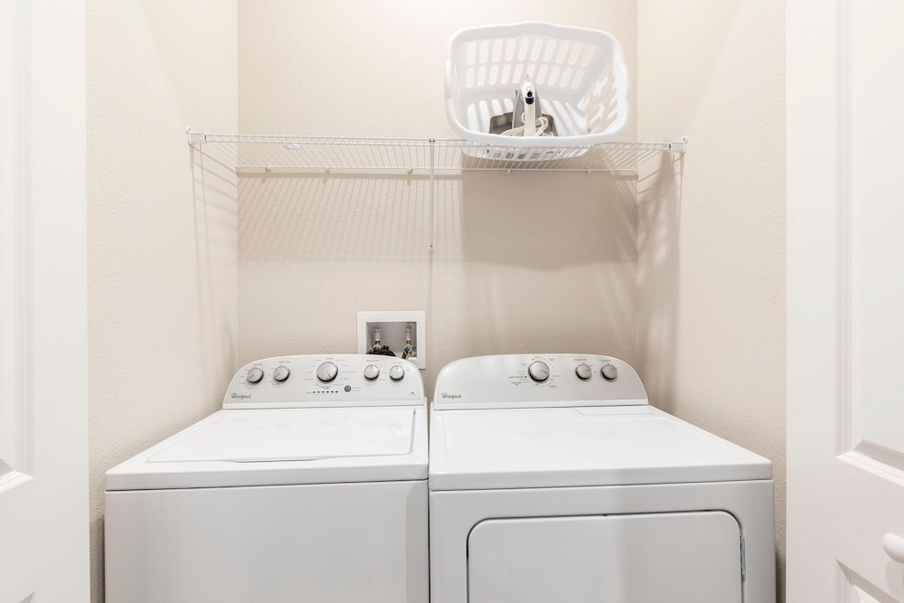 2 BR 2 BA Luxury Villa 5min Disneyworld BBQ, 사진 6