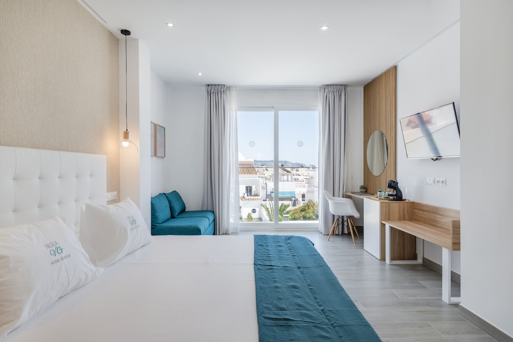 Premium Double Room, Pool View