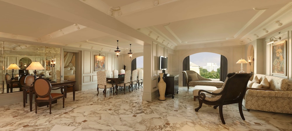 Presidential Suite Presidential Suite