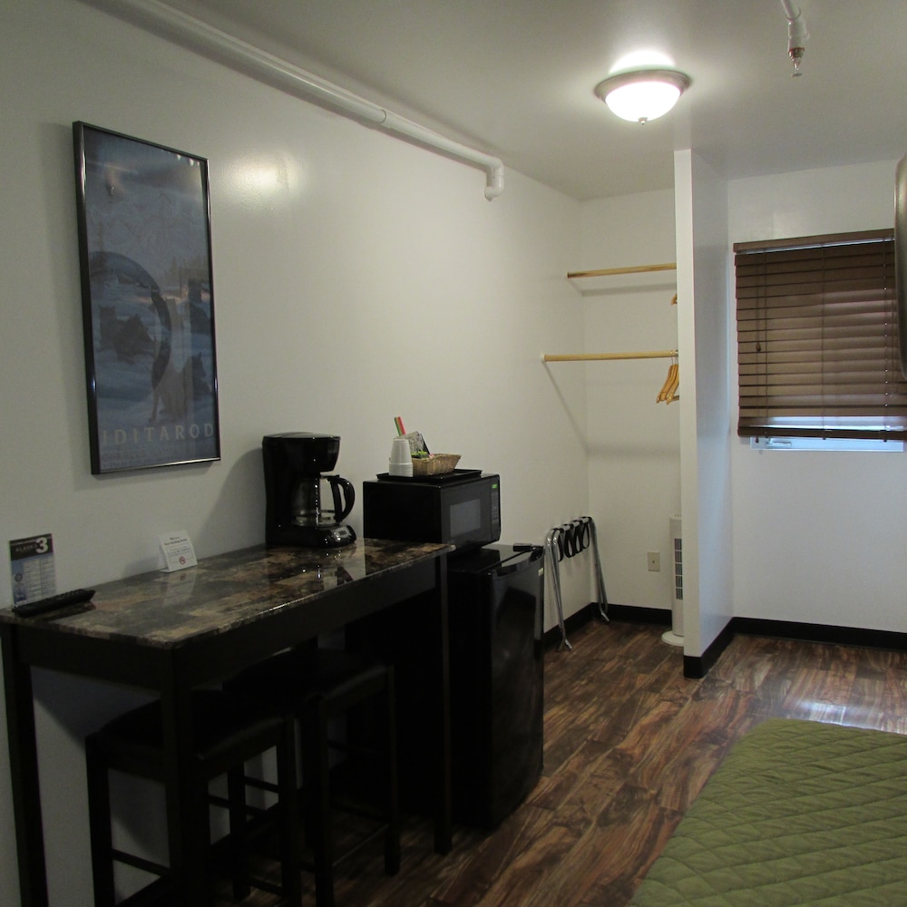 Double Room, 2 Queen Beds photo 3