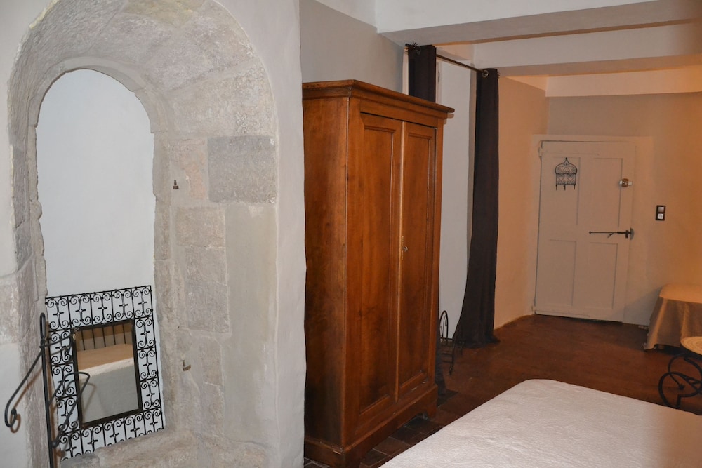 Triple Room (Thoronet) photo 2