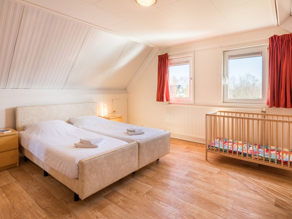 Villa photo 3