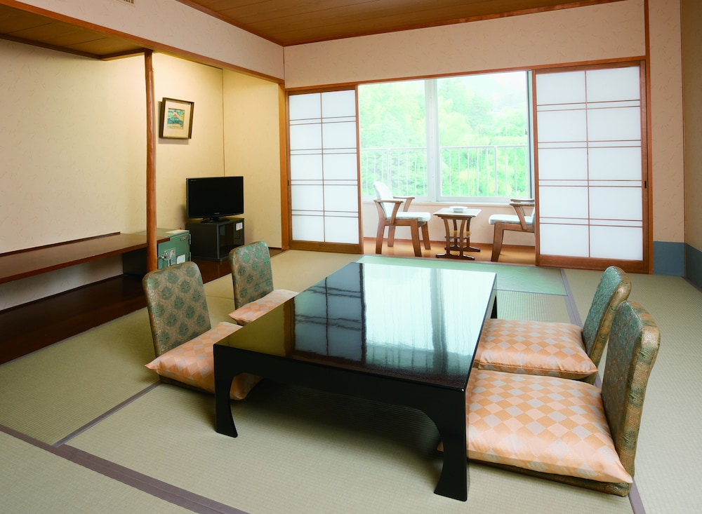 Standard Quadruple Room, Non Smoking